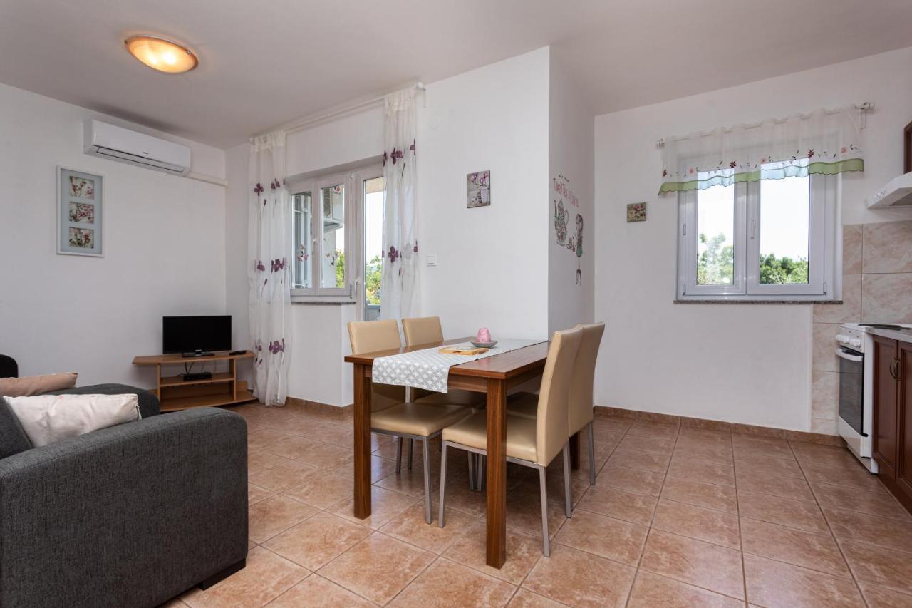 سيلو Apartments Katarina المظهر الخارجي الصورة